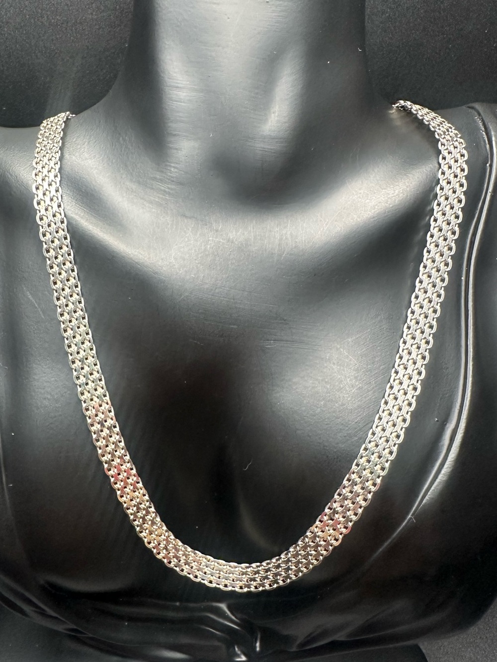 Classic Women's Silver-Tone Chain Necklace
